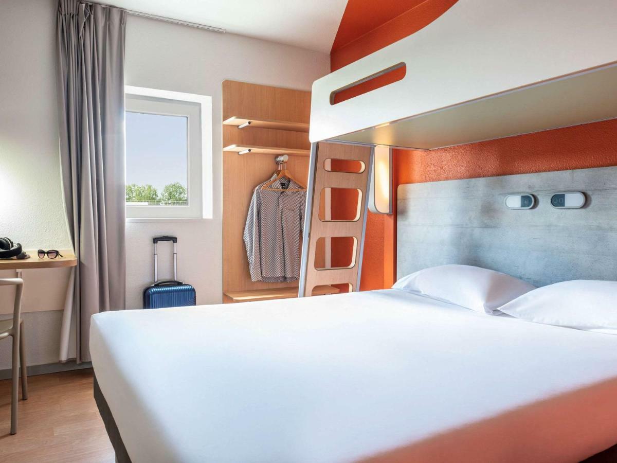 Ibis Budget Grigny Centre Екстериор снимка