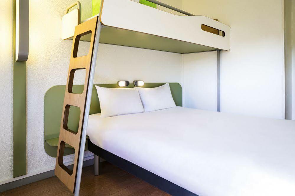 Ibis Budget Grigny Centre Екстериор снимка